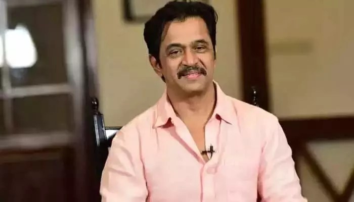 షాకింగ్: నేను నటుడు కావడం నాన్నకి ఇష్టం లేదు! అర్జున్ సర్జా సెన్సేషనల్ కామెంట్స్! షాకింగ్: నేను నటుడు కావడం నాన్నకి ఇష్టం లేదు! అర్జున్ సర్జా సెన్సేషనల్ కామెంట్స్!