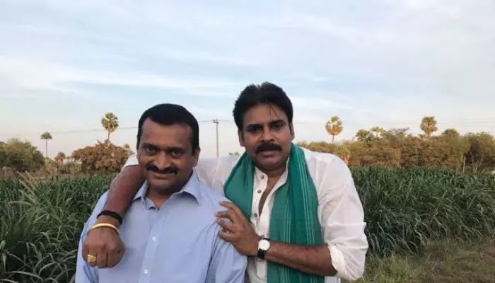 Bandla Ganesh: Pawan Kalyan's Gabbar Singh Reply Silenced Me Instantly! Bandla Ganesh: Pawan Kalyan's Gabbar Singh Reply Silenced Me Instantly!