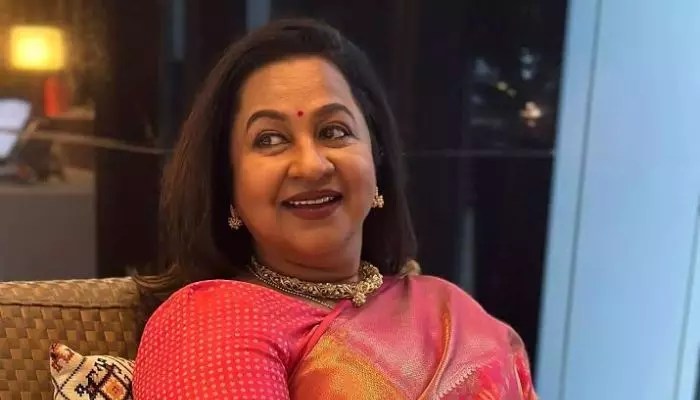 Radhika's Shocking Pick: Mohanlal & Kamal Haasan Over Chiranjeevi? Mega Fans Upset! Radhika's Shocking Pick: Mohanlal & Kamal Haasan Over Chiranjeevi? Mega Fans Upset!