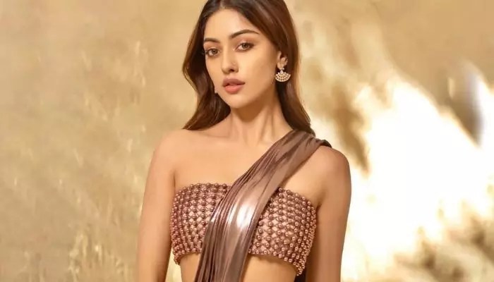 షాకింగ్: ఎన్ని ఫ్లాపులో.. అయినా ఆఫర్లు ఆగట్లేదు! ఈ హీరోయిన్ లక్ ఏంటో? షాకింగ్: ఎన్ని ఫ్లాపులో.. అయినా ఆఫర్లు ఆగట్లేదు! ఈ హీరోయిన్ లక్ ఏంటో?