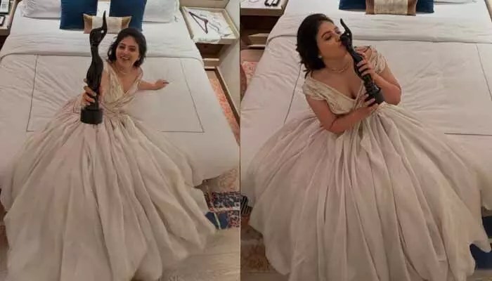 Filmfare Shock: Anjali Humiliated at Awards Ceremony, Faces Negligence Filmfare Shock: Anjali Humiliated at Awards Ceremony, Faces Negligence