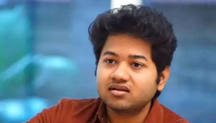 మైత్రి మూవీస్తో మౌళి మాస్ ఎంట్రీ! టాలీవుడ్లో రికార్డులు బద్దలు కొట్టేందుకు రెడీ! మైత్రి మూవీస్తో మౌళి మాస్ ఎంట్రీ! టాలీవుడ్లో రికార్డులు బద్దలు కొట్టేందుకు రెడీ!