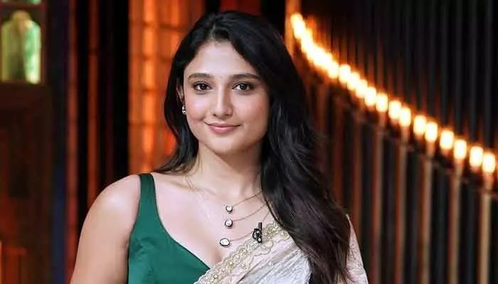 షాకింగ్: సందీప్ కిషన్ సరసన మిరాయ్ బ్యూటీ! టాలీవుడ్లో మరో సంచలనం! షాకింగ్: సందీప్ కిషన్ సరసన మిరాయ్ బ్యూటీ! టాలీవుడ్లో మరో సంచలనం!