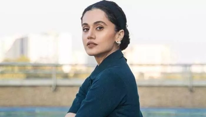 మగాళ్ల రాజ్యం టాలీవుడ్! హీరోయిన్ల కొంప ముంచే హీరోలేనా? తాప్సీ షాకింగ్ కామెంట్స్ వైరల్! మగాళ్ల రాజ్యం టాలీవుడ్! హీరోయిన్ల కొంప ముంచే హీరోలేనా? తాప్సీ షాకింగ్ కామెంట్స్ వైరల్!