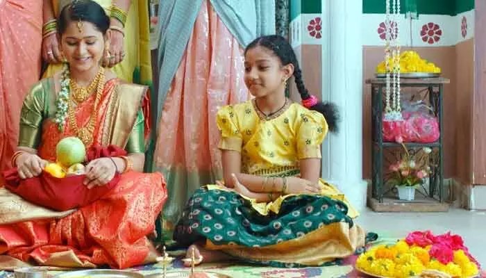 హుషారు పిట్టలు: తండ్రి కూతుళ్ల అనుబంధం! హార్ట్ టచింగ్ సాంగ్ రిలీజ్! వైరల్ న్యూస్! హుషారు పిట్టలు: తండ్రి కూతుళ్ల అనుబంధం! హార్ట్ టచింగ్ సాంగ్ రిలీజ్! వైరల్ న్యూస్!
