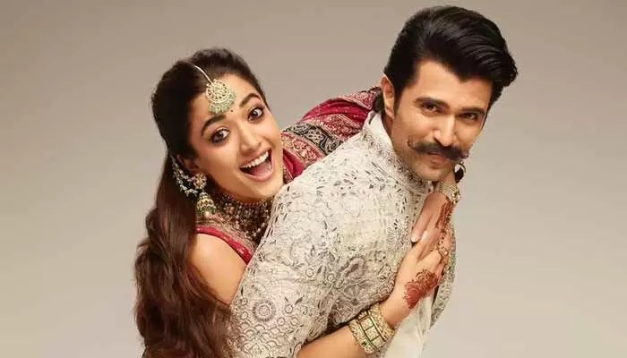 మీ క్షేమమే మాకు ముఖ్యం.. అభిమానులకు కీలక విజ్ఞప్తి చేసిన ‘విరోష్’ మీ క్షేమమే మాకు ముఖ్యం.. అభిమానులకు కీలక విజ్ఞప్తి చేసిన ‘విరోష్’