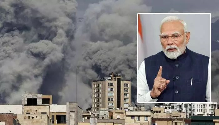 గల్ఫ్లో అగ్నిగుండం! ఒమన్, కువైట్ నేతలతో మోడీ అత్యవసర చర్చలు! భారతీయుల పరిస్థితి ఏంటి? గల్ఫ్లో అగ్నిగుండం! ఒమన్, కువైట్ నేతలతో మోడీ అత్యవసర చర్చలు! భారతీయుల పరిస్థితి ఏంటి?