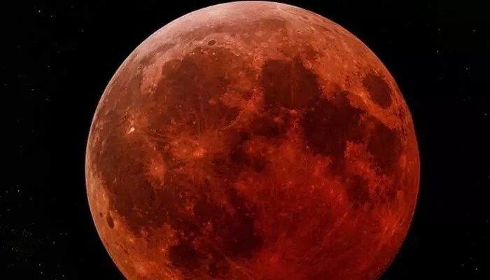 భూమి నీడలో చంద్రుడు: 2026లో అద్భుత దృశ్యం! భూమి నీడలో చంద్రుడు: 2026లో అద్భుత దృశ్యం!