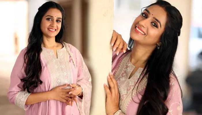 Laya & Shivaji Comeback: 20 Years Later, Laya in Shocking Dark Comedy Role! Laya & Shivaji Comeback: 20 Years Later, Laya in Shocking Dark Comedy Role!