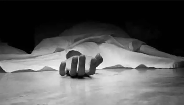 ఢిల్లీలో దారుణం: అక్కాచెల్లెళ్ల అనుమానాస్పద మృతి! దేశ రాజధానిలో కలకలం! ఢిల్లీలో దారుణం: అక్కాచెల్లెళ్ల అనుమానాస్పద మృతి! దేశ రాజధానిలో కలకలం!