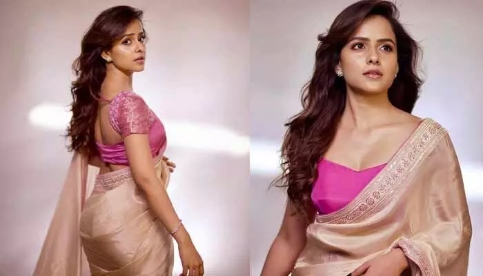 వైష్ణవి చైతన్య సంచలనం: కోలీవుడ్లో ఎంట్రీ, ఆర్యతో జోడీ కట్టి రచ్చ రేపనుందా? వైష్ణవి చైతన్య సంచలనం: కోలీవుడ్లో ఎంట్రీ, ఆర్యతో జోడీ కట్టి రచ్చ రేపనుందా?