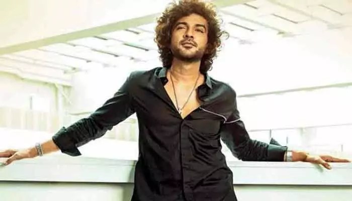 Siddhu Jonnalagadda Shocks Fans with Three New Films: Massive Lineup Revealed! Siddhu Jonnalagadda Shocks Fans with Three New Films: Massive Lineup Revealed!