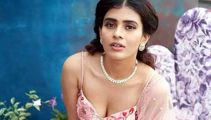 హెబ్బా పటేల్ కామెడీ బ్లాస్ట్! మామూలుగా ఉండదు.. ఊర మాస్ అప్డేట్! హెబ్బా పటేల్ కామెడీ బ్లాస్ట్! మామూలుగా ఉండదు.. ఊర మాస్ అప్డేట్!