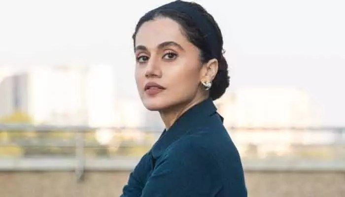 Taapsee's Viral Bomb: Heroes Fear Heroine-Led Films, Sparks Industry Debate Taapsee's Viral Bomb: Heroes Fear Heroine-Led Films, Sparks Industry Debate