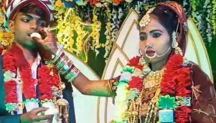 రసగుల్లా రగడ: పెళ్లి వేడుకలో ఊహించని పరిణామం! వధువు నో చెప్పడంతో వరుడి షాకింగ్ రియాక్షన్! రసగుల్లా రగడ: పెళ్లి వేడుకలో ఊహించని పరిణామం! వధువు నో చెప్పడంతో వరుడి షాకింగ్ రియాక్షన్!