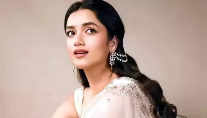 షాకింగ్: కోలీవుడ్లో భాగ్యశ్రీ భోర్సే సంచలనం! శివ కార్తికేయన్తో జోడి కడుతుందా? షాకింగ్: కోలీవుడ్లో భాగ్యశ్రీ భోర్సే సంచలనం! శివ కార్తికేయన్తో జోడి కడుతుందా?