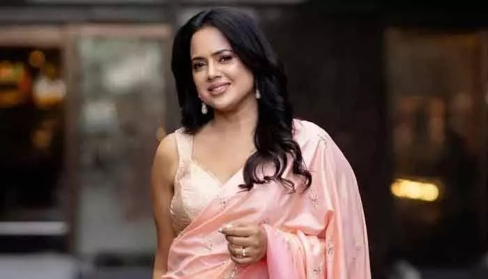 షాకింగ్: నత్తితో సమీరా రెడ్డి! ఆ అవమానంతో థెరపీ చేయించుకున్నానంటూ సంచలన కామెంట్స్! షాకింగ్: నత్తితో సమీరా రెడ్డి! ఆ అవమానంతో థెరపీ చేయించుకున్నానంటూ సంచలన కామెంట్స్!