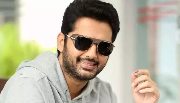 మరోసారి 'సితార'లో నితిన్? మరోసారి 'సితార'లో నితిన్?