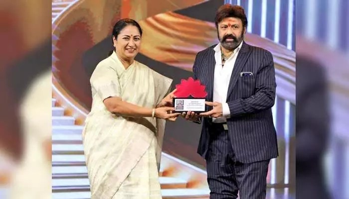 బాలయ్యకు లైఫ్టైమ్ అచీవ్మెంట్ అవార్డు! ఢిల్లీలో నందమూరి నట సింహం రికార్డు! బాలయ్యకు లైఫ్టైమ్ అచీవ్మెంట్ అవార్డు! ఢిల్లీలో నందమూరి నట సింహం రికార్డు!