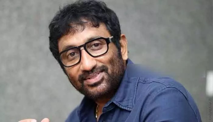 షాకింగ్: డైరెక్టర్ శ్రీను వైట్లకి కోటి రూపాయల టోకరా! టాలీవుడ్లో సంచలనం! షాకింగ్: డైరెక్టర్ శ్రీను వైట్లకి కోటి రూపాయల టోకరా! టాలీవుడ్లో సంచలనం!