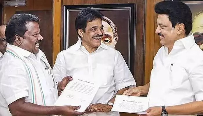 స్టాలిన్ మార్క్: డీఎంకే కూటమి సీట్ల వ్యూహం! తమిళ రాజకీయాల్లో సంచలనం! స్టాలిన్ మార్క్: డీఎంకే కూటమి సీట్ల వ్యూహం! తమిళ రాజకీయాల్లో సంచలనం!