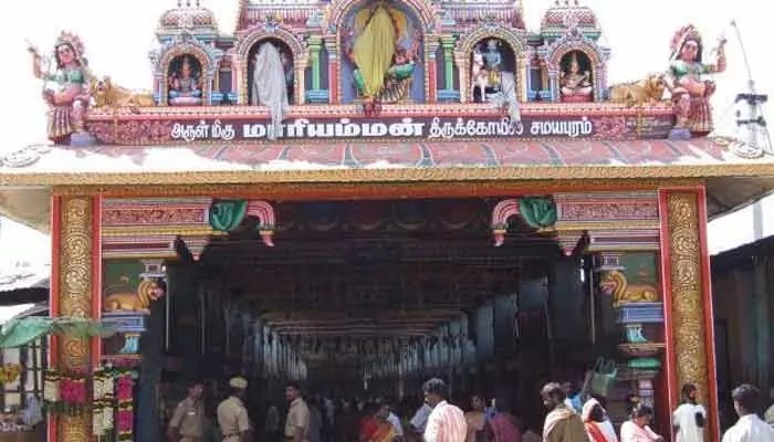 సమయపురం ఆలయంలో విషాదం: మండపం కూలి భక్తురాలు దుర్మరణం! సమయపురం ఆలయంలో విషాదం: మండపం కూలి భక్తురాలు దుర్మరణం!