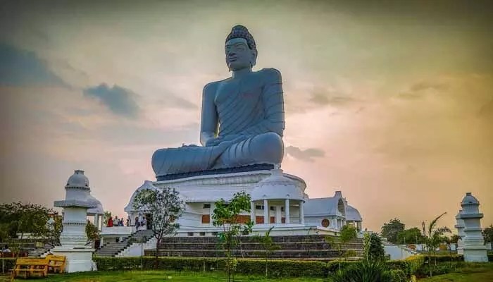 అమరావతి భవితవ్యం తేల్చే బిల్లు: పార్లమెంటులో కీలక ముందడుగు! అమరావతి భవితవ్యం తేల్చే బిల్లు: పార్లమెంటులో కీలక ముందడుగు!