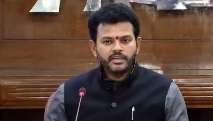విమాన ఇంధనంపై పన్నుల మోత! సీఎంలకు మంత్రి రామ్మోహన్ సంచలన విజ్ఞప్తి! విమాన ఇంధనంపై పన్నుల మోత! సీఎంలకు మంత్రి రామ్మోహన్ సంచలన విజ్ఞప్తి!