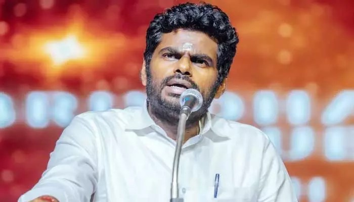 షాకింగ్: బీజేపీ జాబితాలో అన్నా మలైకి నో ఛాన్స్! తెరవెనుక అసలేం జరిగింది? షాకింగ్: బీజేపీ జాబితాలో అన్నా మలైకి నో ఛాన్స్! తెరవెనుక అసలేం జరిగింది?