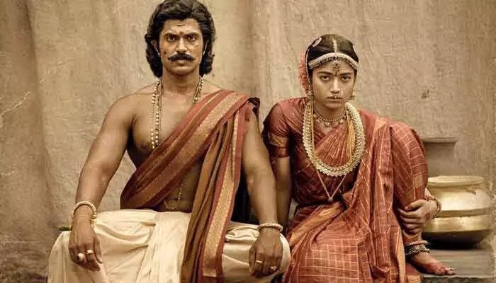 విజయ్ దేవరకొండ 'రణబాలి': అనంతపుரத்தில் రచ్చ రచ్చ! ఫ్యాన్స్ మీట్లో మాస్ ట్రీట్!! విజయ్ దేవరకొండ 'రణబాలి': అనంతపుரத்தில் రచ్చ రచ్చ! ఫ్యాన్స్ మీట్లో మాస్ ట్రీట్!!