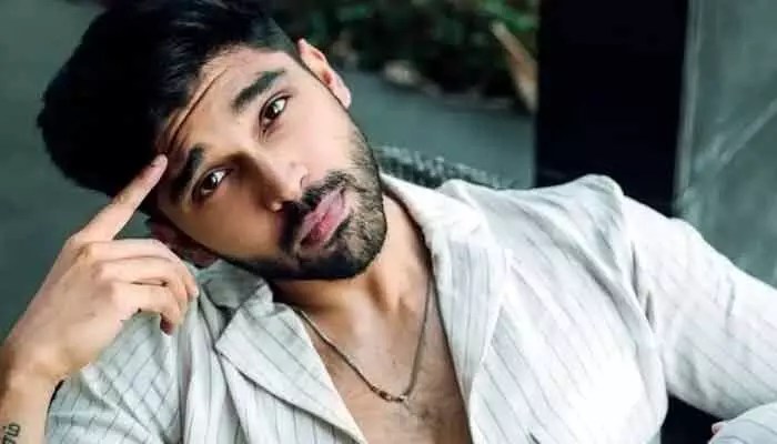 Dhruv Vikram's Sensational DV4 with Mythri Movie Makers: Karan Avavindh Kumar to Direct? Dhruv Vikram's Sensational DV4 with Mythri Movie Makers: Karan Avavindh Kumar to Direct?