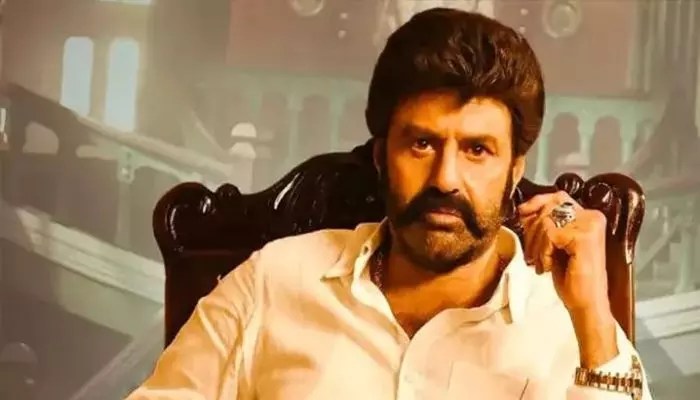 బాలయ్య, రమేష్ వర్మ 'భీష్మ' వెనుక షాకింగ్ నిజాలు! ఇంత జరిగిందా? బాలయ్య, రమేష్ వర్మ 'భీష్మ' వెనుక షాకింగ్ నిజాలు! ఇంత జరిగిందా?