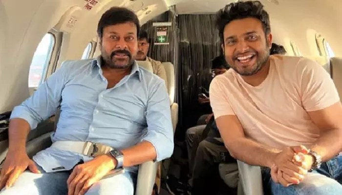 చిరుతో గెటప్ శ్రీను జర్నీ! ఫ్యాన్స్ కి పూనకాలే.. ఇంట్లో వాళ్ళ రియాక్షన్ చూస్తే షాకే!! చిరుతో గెటప్ శ్రీను జర్నీ! ఫ్యాన్స్ కి పూనకాలే.. ఇంట్లో వాళ్ళ రియాక్షన్ చూస్తే షాకే!!