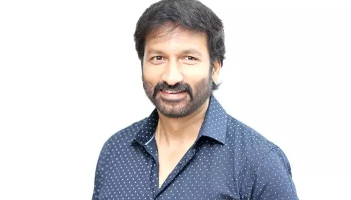గోపీచంద్ 33: టైటిల్ లీక్! ఫ్యాన్స్ కి పూనకాలే!! గోపీచంద్ 33: టైటిల్ లీక్! ఫ్యాన్స్ కి పూనకాలే!!