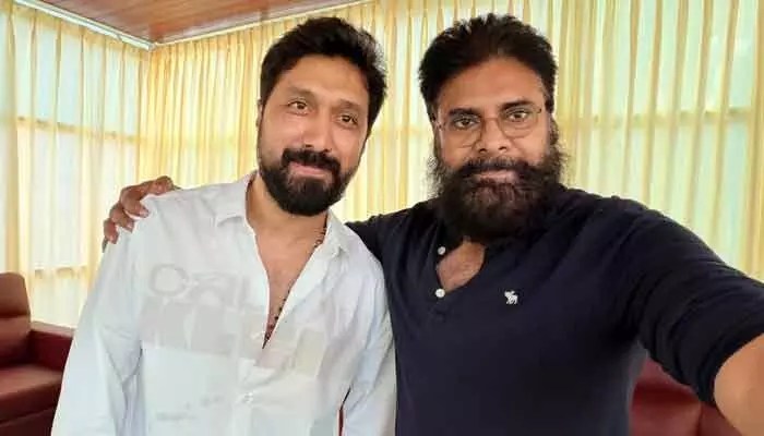 పవన్ కళ్యాణ్ తో బాబీ కొల్లి సంచలన భేటీ! కర్మయోగి అంటూ వైరల్ పోస్ట్! నెక్స్ట్ మూవీ ఫిక్స్? పవన్ కళ్యాణ్ తో బాబీ కొల్లి సంచలన భేటీ! కర్మయోగి అంటూ వైరల్ పోస్ట్! నెక్స్ట్ మూవీ ఫిక్స్?