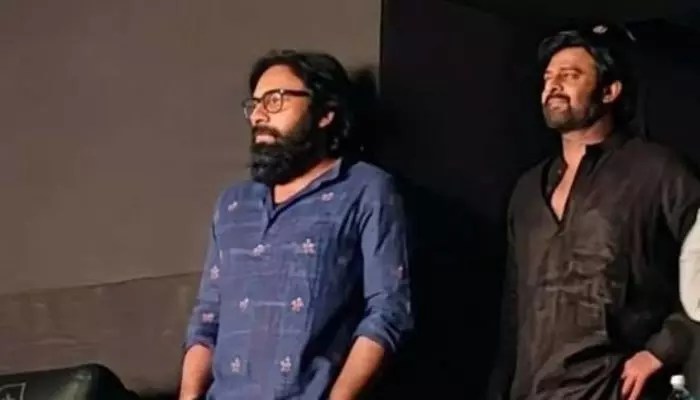 షాకింగ్: డాల్బీ స్క్రీన్లో ప్రభాస్, సందీప్ వంగా! 'స్పిరిట్' అప్డేట్ ఫిక్స్! షాకింగ్: డాల్బీ స్క్రీన్లో ప్రభాస్, సందీప్ వంగా! 'స్పిరిట్' అప్డేట్ ఫిక్స్!