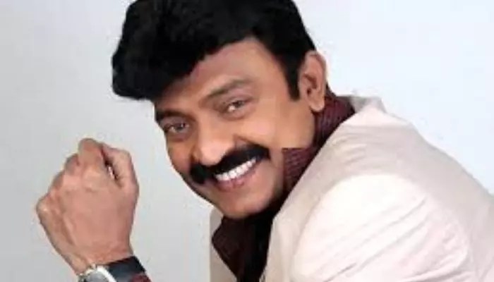 షాకింగ్ సీక్రెట్ రివీల్: 64 ఏళ్ల రాజశేఖర్ ఫిట్నెస్ వెనుక అసలు రహస్యం ఇదేనా!? షాకింగ్ సీక్రెట్ రివీల్: 64 ఏళ్ల రాజశేఖర్ ఫిట్నెస్ వెనుక అసలు రహస్యం ఇదేనా!?