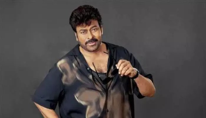 Vijay's 'Jananayakan' Film Leak Sparks Outrage; Megastar Chiranjeevi Reacts Vijay's 'Jananayakan' Film Leak Sparks Outrage; Megastar Chiranjeevi Reacts