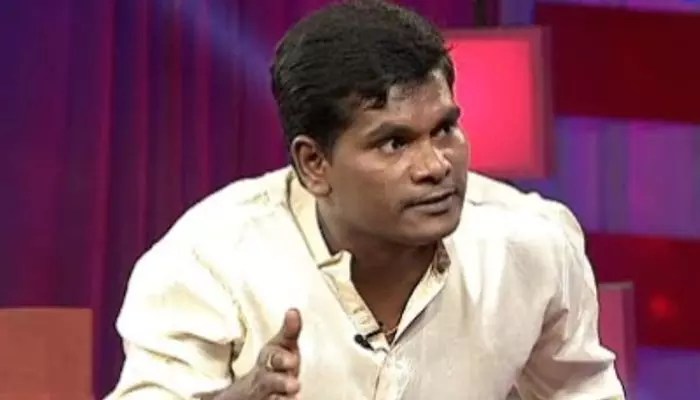 షాకింగ్: జబర్దస్త్ నుండి చమ్మక్ చంద్ర అవుట్! కారణం తెలిస్తే దిమ్మతిరగాల్సిందే! షాకింగ్: జబర్దస్త్ నుండి చమ్మక్ చంద్ర అవుట్! కారణం తెలిస్తే దిమ్మతిరగాల్సిందే!