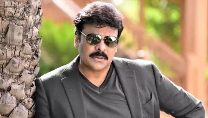 మెగాస్టార్ మూవీకి బిగ్ షాక్! పవన్ గెస్ట్ ఎంట్రీ క్యాన్సిల్! కారణం విజయ్ యేనా? మెగాస్టార్ మూవీకి బిగ్ షాక్! పవన్ గెస్ట్ ఎంట్రీ క్యాన్సిల్! కారణం విజయ్ యేనా?