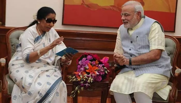 షాకింగ్: లెజెండరీ సింగర్ ఆశా భోంస్లే కన్నుమూత! ప్రధాని మోడీ ఎమోషనల్ రియాక్షన్! షాకింగ్: లెజెండరీ సింగర్ ఆశా భోంస్లే కన్నుమూత! ప్రధాని మోడీ ఎమోషనల్ రియాక్షన్!