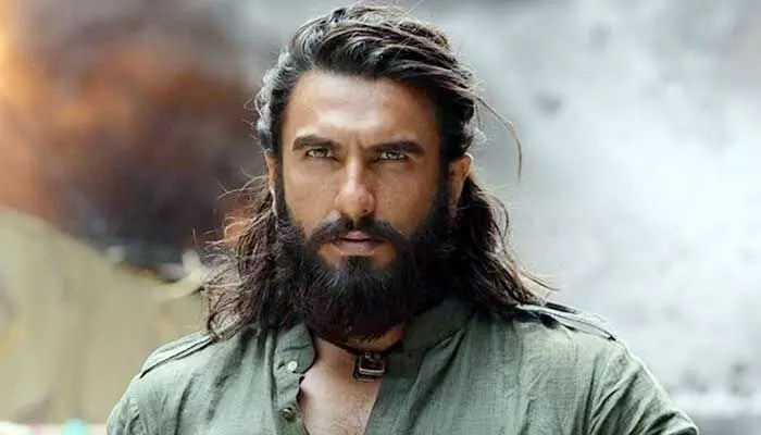 Ranveer Singh's 'Dhurandhar' Franchise Rakes In Staggering Rs 3000 Cr, Breaks All Records Ranveer Singh's 'Dhurandhar' Franchise Rakes In Staggering Rs 3000 Cr, Breaks All Records