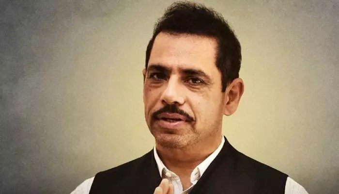 వాద్రాకు షాక్ ఇచ్చిన ఢిల్లీ కోర్టు! మనీలాండరింగ్ కేసులో సంచలన నోటీసులు!! వాద్రాకు షాక్ ఇచ్చిన ఢిల్లీ కోర్టు! మనీలాండరింగ్ కేసులో సంచలన నోటీసులు!!