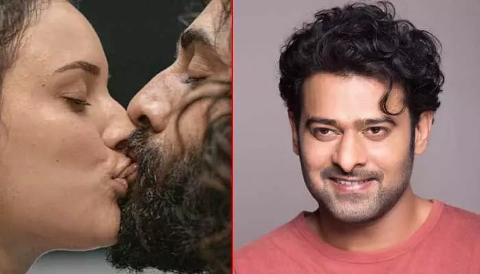 ప్రభాస్ 'స్పిరిట్': వంగా మార్క్ రొమాన్స్ అంటే మామూలుగా ఉండదుగా.. ఫ్యాన్స్ షాక్! ప్రభాస్ 'స్పిరిట్': వంగా మార్క్ రొమాన్స్ అంటే మామూలుగా ఉండదుగా.. ఫ్యాన్స్ షాక్!