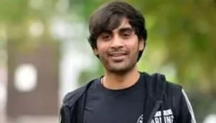 సుజీత్ సంచలనం! నానితో 'బ్లడీ రోమియో'కి డెడ్ లైన్ ఫిక్స్! పవన్ తో 'ఓజీ 2' కూడా రెడీ!! సుజీత్ సంచలనం! నానితో 'బ్లడీ రోమియో'కి డెడ్ లైన్ ఫిక్స్! పవన్ తో 'ఓజీ 2' కూడా రెడీ!!