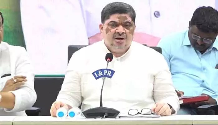 తెలంగాణలో సంచలనం: కుల సర్వే నివేదిక విడుదల దిశగా ప్రభుత్వం! తెలంగాణలో సంచలనం: కుల సర్వే నివేదిక విడుదల దిశగా ప్రభుత్వం!