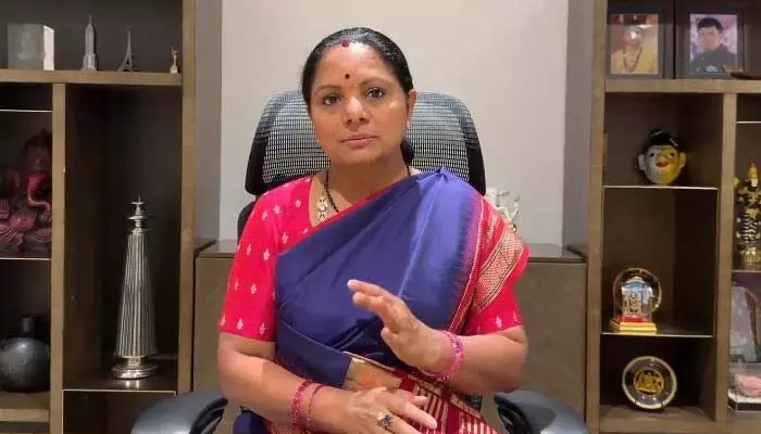 తెలంగాణకు ద్రోహం తలపెడితే.. కేంద్రానికి కవిత సంచలన హెచ్చరిక! తెలంగాణకు ద్రోహం తలపెడితే.. కేంద్రానికి కవిత సంచలన హెచ్చరిక!
