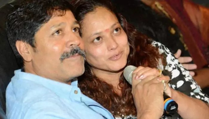 షాకింగ్: శ్రీహరి చేసిన సాయానికి ఇదేనా ఫలితం? డిస్కో శాంతి కన్నీటి పర్యంతం! షాకింగ్: శ్రీహరి చేసిన సాయానికి ఇదేనా ఫలితం? డిస్కో శాంతి కన్నీటి పర్యంతం!