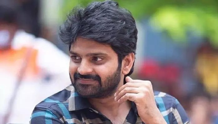 శ్రీ విష్ణు 'పోరాట సింహం'తో ఊచకోత! టైటిల్ లీక్.. ఫ్యాన్స్కు పండుగే! శ్రీ విష్ణు 'పోరాట సింహం'తో ఊచకోత! టైటిల్ లీక్.. ఫ్యాన్స్కు పండుగే!