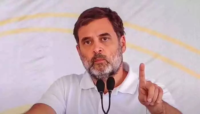 నారీ వందనం అబద్ధమా? మహిళా నేతపై అనుచిత వ్యాఖ్యలపై రాహుల్ గాంధీ తీవ్ర ఆగ్రహం! నారీ వందనం అబద్ధమా? మహిళా నేతపై అనుచిత వ్యాఖ్యలపై రాహుల్ గాంధీ తీవ్ర ఆగ్రహం!